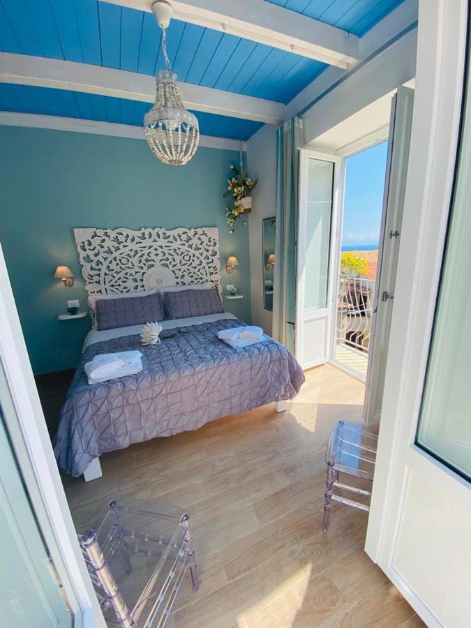 Fior Dei Carmeliti Rooms And Parking Tropea Exterior photo