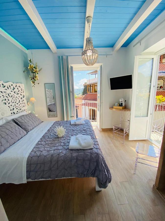 Fior Dei Carmeliti Rooms And Parking Tropea Exterior photo
