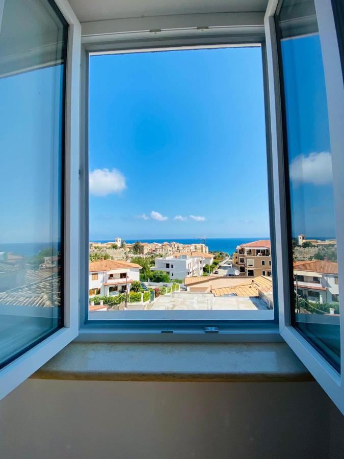 Fior Dei Carmeliti Rooms And Parking Tropea Exterior photo